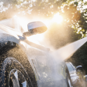 Lavage moto, auto, camion, tracteurs, bateaux